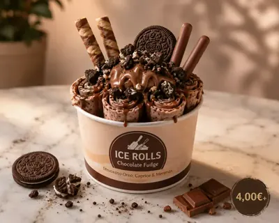 Chocolate Fudge. Oreo biscuit, Caprice & Merenda.